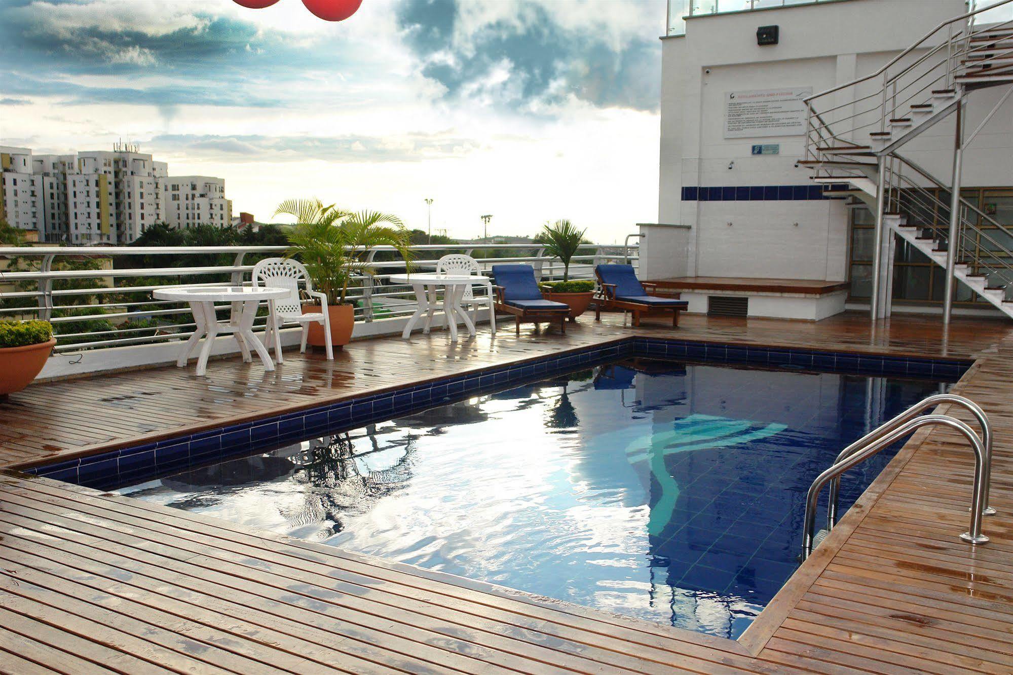 Top Deck Hotel Pereira Exterior foto